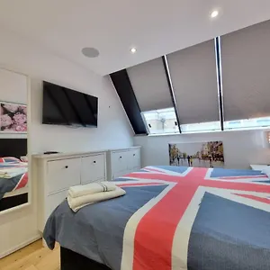  Holiday home Deluxe Townhouse Zone 1 Brick Lane United Kingdom